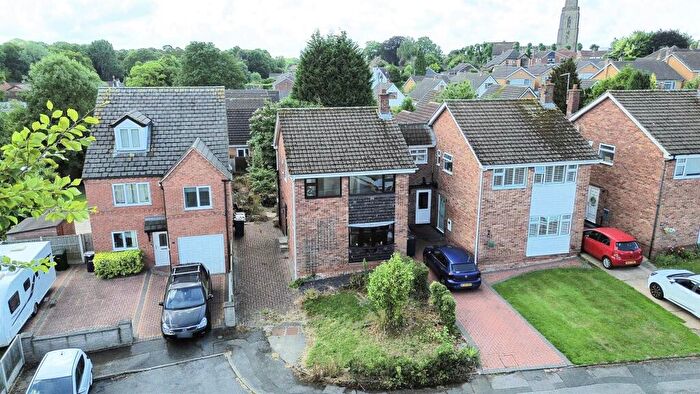 3 Bedroom Detached House For Sale In Avon Road, Gedling, Nottingham, NG4