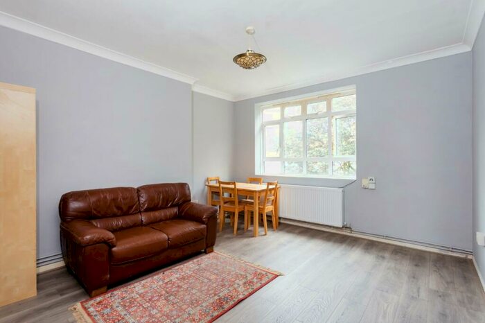 2 Bedroom Apartment To Rent In Pondfield House, Highbury Estate, London, N5