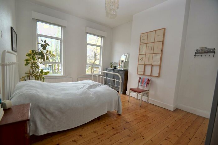 1 Bedroom Flat To Rent In Alkham Road, Stoke Newington, N16