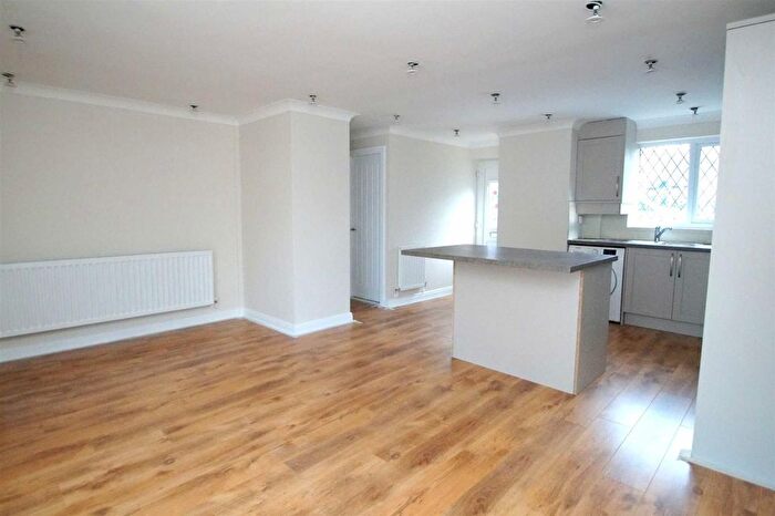2 Bedroom Bungalow To Rent In High Bank Approach, Colton, Leeds, LS15