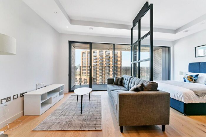 Apartment To Rent In Corson House, London City Island, London, E14