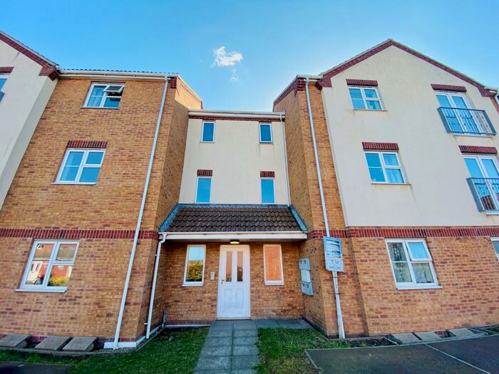 2 Bedroom Flat To Rent In Drifters Way, NR31