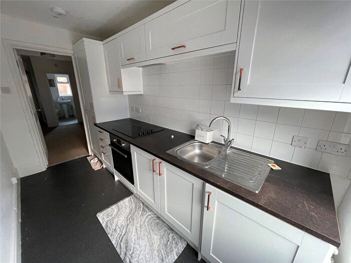 2 Bedroom Maisonette To Rent In Eastleigh, Hampshire, SO50