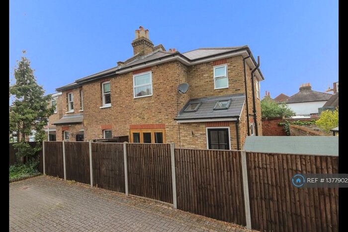 3 Bedroom Semi-Detached House To Rent In Balaclava Road, Surbiton, KT6