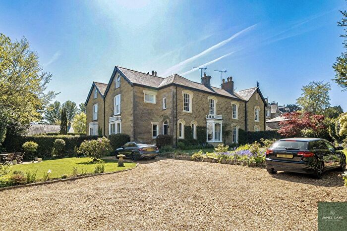 4 Bedroom Town House For Sale In Falmouth Road, Truro, TR1