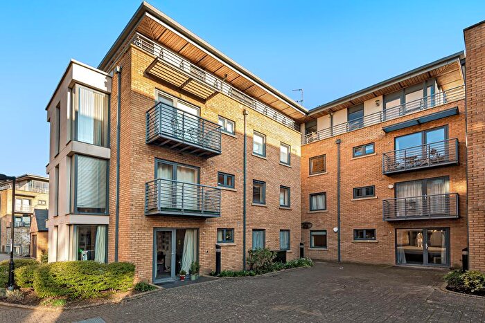 1 Bedroom Flat To Rent In Woodin's Way, Oxford, OX1