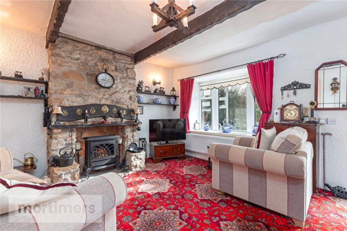 3 Bedroom Terraced House For Sale In Moss Lane, Blackburn, Lancashire, BB1