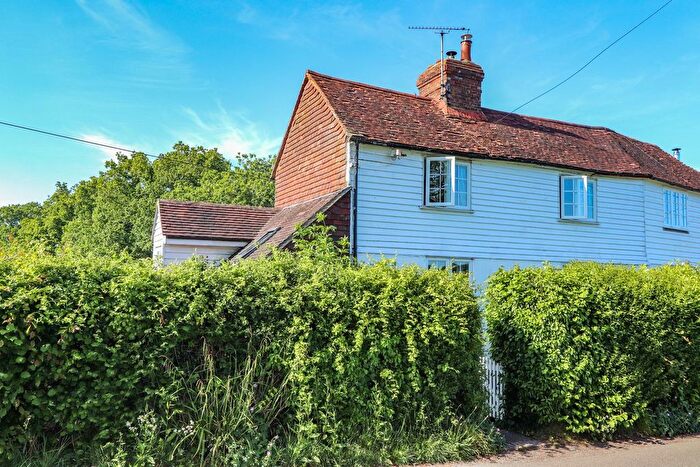 4 Bedroom Semi-Detached House For Sale In Ewhurst Green, TN32