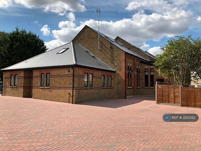 2 Bedroom Flat To Rent In Old Church House, Rainham, Gillingham, ME8