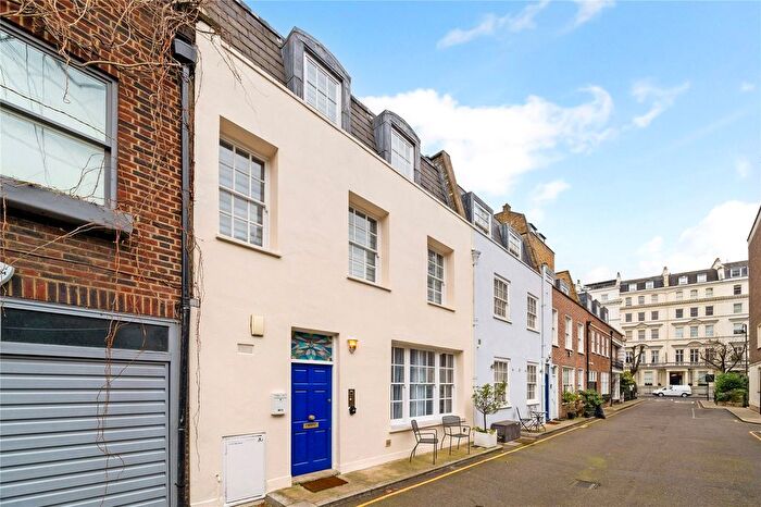3 Bedroom Terraced House To Rent In Stanhope Mews East, London, SW7
