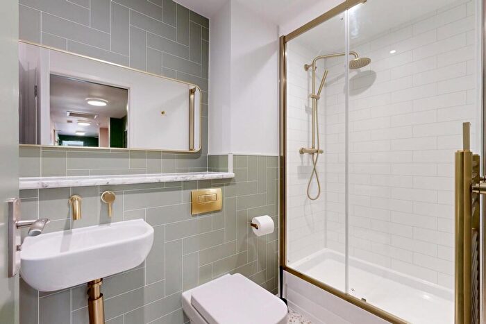 6 Bedroom Flat To Rent In Leazes Parade, Newcastle Upon Tyne, NE2