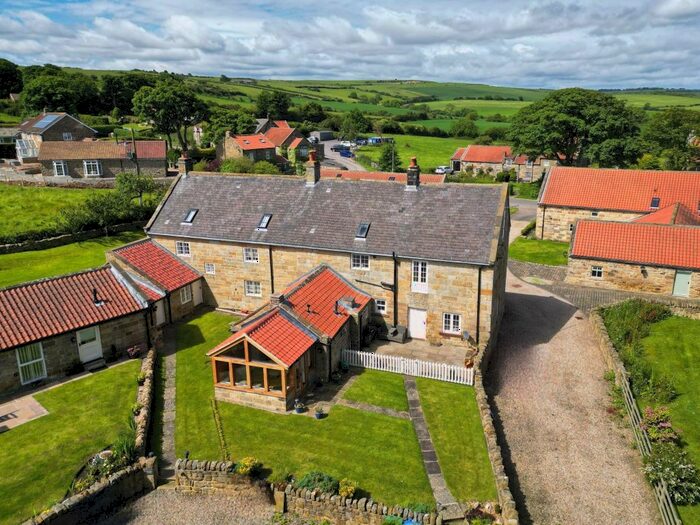 3 Bedroom Barn Conversion For Sale In Ryeland Lane, Ellerby, Saltburn-By-The-Sea, TS13
