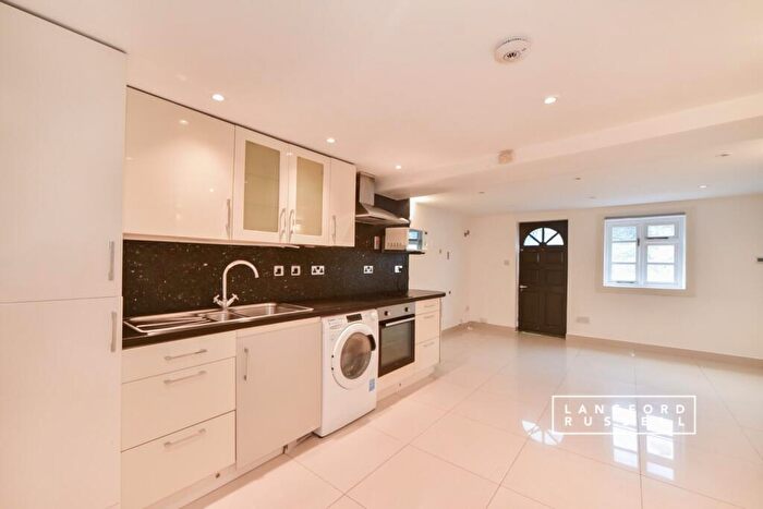 1 Bedroom Flat To Rent In High Street St. Mary Cray, BR5