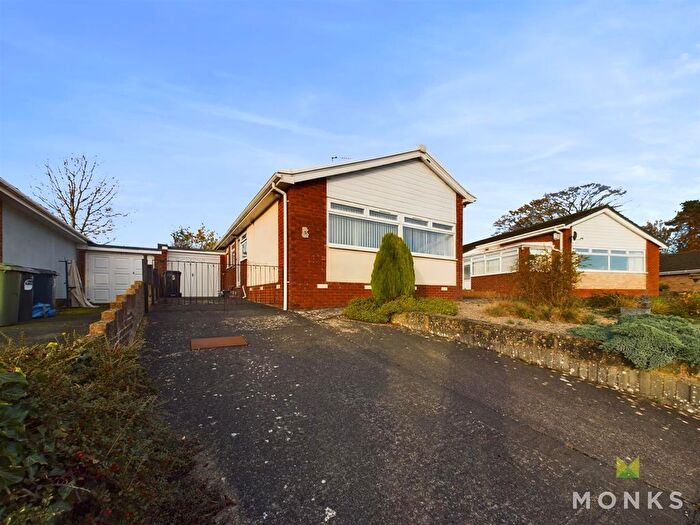 3 Bedroom Detached Bungalow For Sale In South View, Oswestry, SY11
