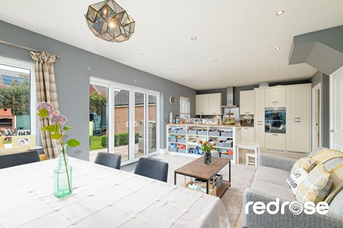 4 Bedroom Detached House For Sale In Magill Close, Whittle-Le-Woods, Chorley, PR6