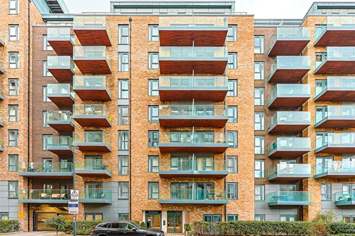 2 Bedroom Apartment For Sale In Caversham Road, Beaufort Park, Colindale, NW9