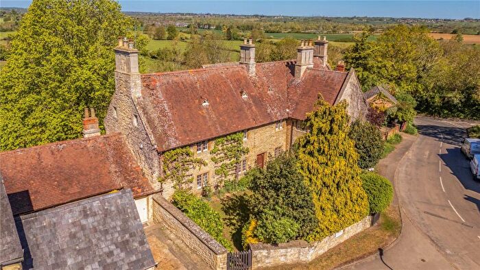 6 Bedroom Detached House For Sale In Manor Road, Grendon, Northamptonshire, NN7
