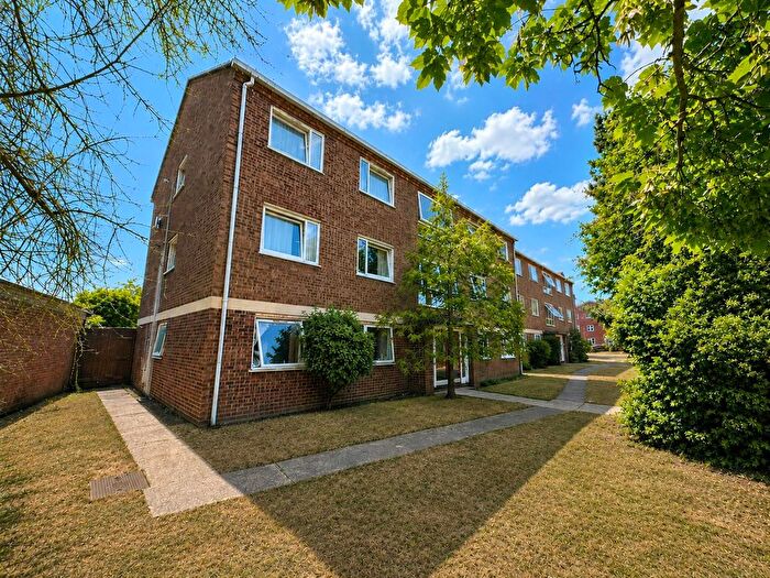 2 Bedroom Flat To Rent In Camden Court, Woolwich Road, Belvedere, DA17
