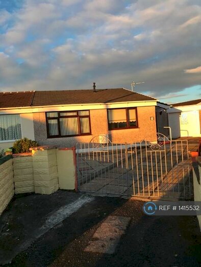 2 Bedroom Bungalow To Rent In Bryn Henllan, Rct, CF72