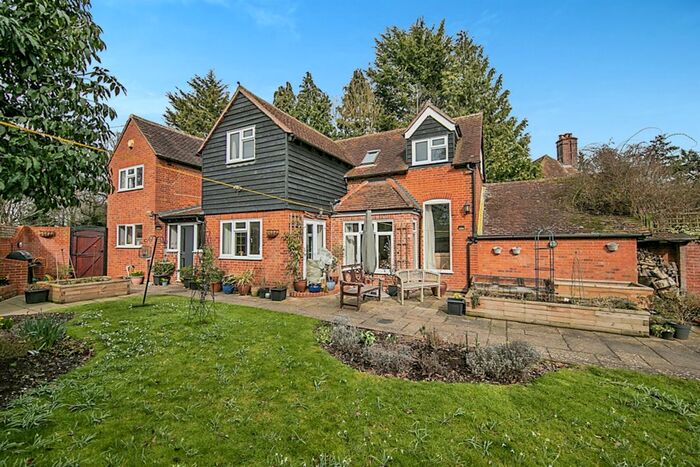 4 Bedroom Detached House For Sale In Martlesham Road, Little Bealings, Woodbridge, IP13