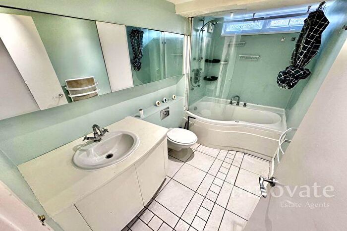 2 Bedroom Apartment To Rent In Wolverhampton Road, Oldbury, B68