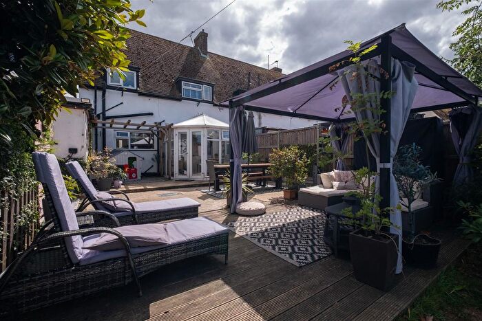 4 Bedroom Property For Sale In Margate Road, Herne Bay, CT6