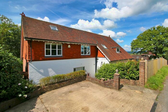 5 Bedroom Detached House For Sale In Howbourne Lane, Buxted, TN22