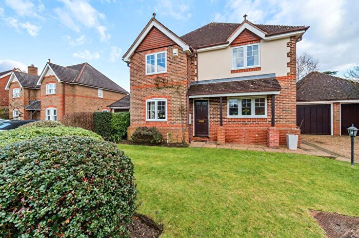 4 Bedroom Detached House To Rent In Dalby Close, Hurst, RG10