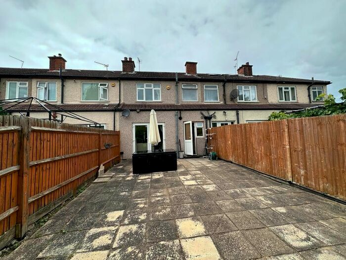 3 Bedroom Terraced House To Rent In Ravenswood Crescent, Harrow, Greater London, HA2