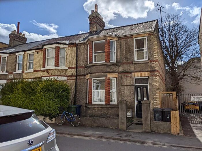 4 Bedroom End Of Terrace House To Rent In Warkworth Street, Cambridge, CB1