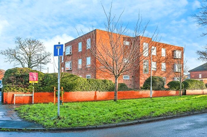 2 Bedroom Flat For Sale In Nazeby Avenue, Crosby, Merseyside, L23