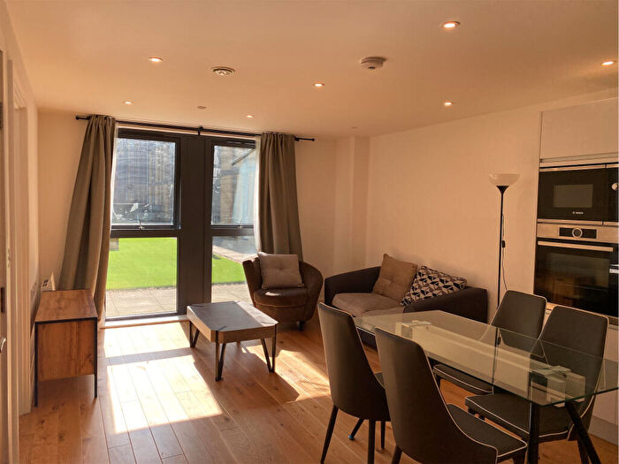 1 Bedroom Apartment To Rent In Arden Gate, William Street, Birmingham, B15