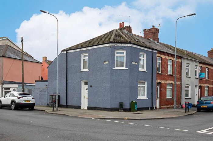 3 Bedroom Terraced House For Sale In North Clive Street, Cardiff, CF11