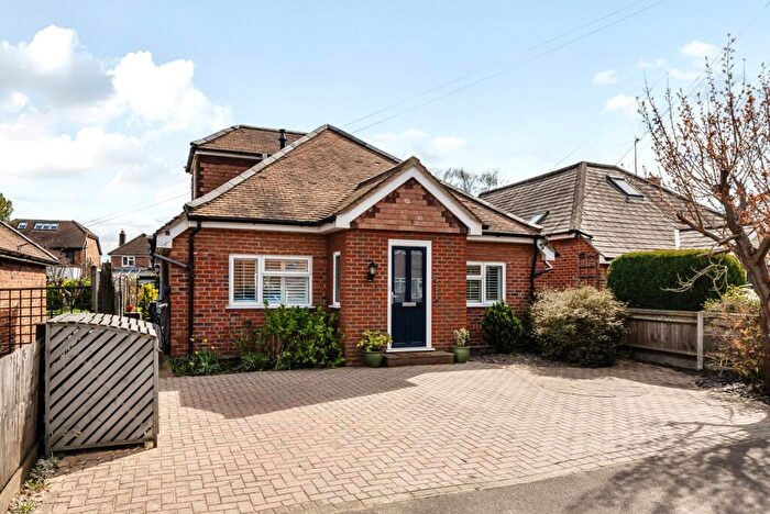 3 Bedroom Detached House For Sale In Furze Lane, Godalming, Surrey, GU7