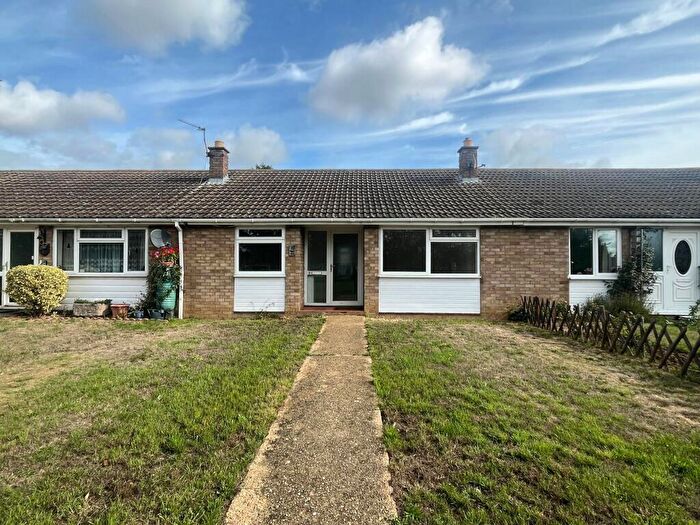 2 Bedroom Bungalow For Sale In Linden Way, Haddenham, Ely, Cambridgeshire, CB6