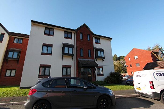 2 Bedroom Flat To Rent In Finch Close, Laira, Plymouth, PL3