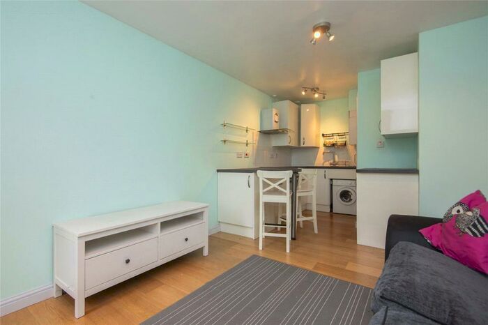 1 Bedroom Flat To Rent In Clock Court, Victory Road, London, E11