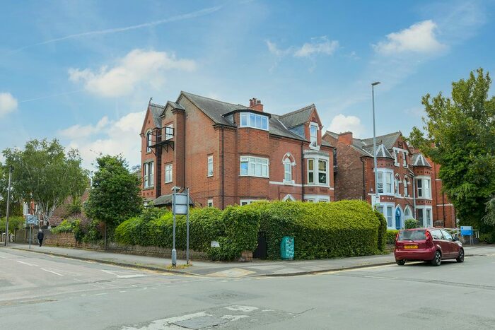 2 Bedroom Flat To Rent In Musters Road, West Bridgford, Nottingham, NG2