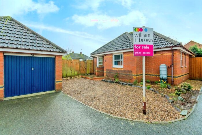 2 Bedroom Detached Bungalow For Sale In Churchfields Road, Folkingham, Sleaford, NG34