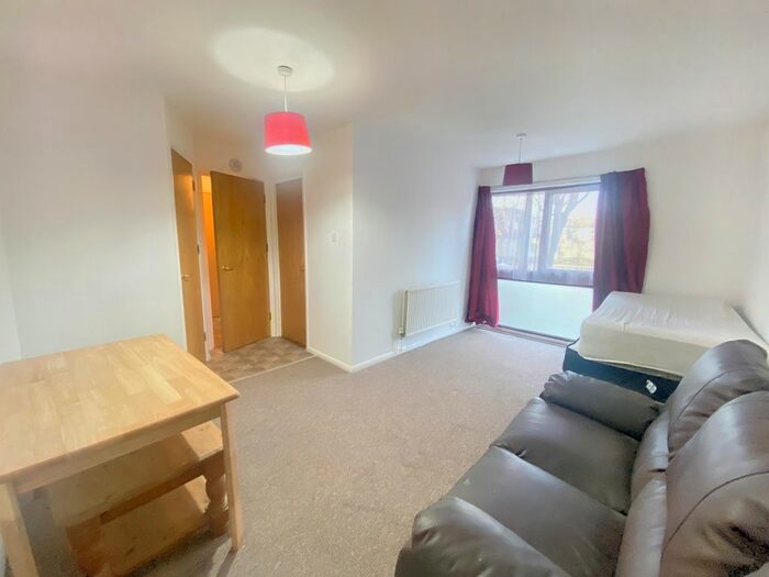1 Bedroom Studio To Rent In Ryeland Close, West Drayton, Middlesex, UB7