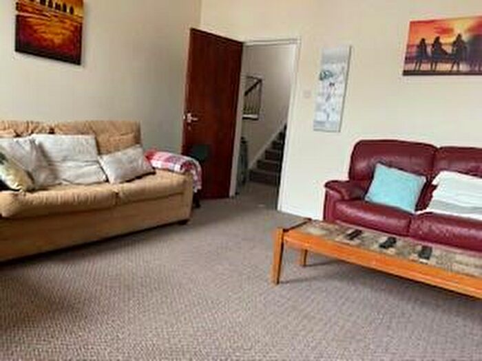 3 Bedroom Flat To Rent In North Road West, Plymouth, Devon, PL1