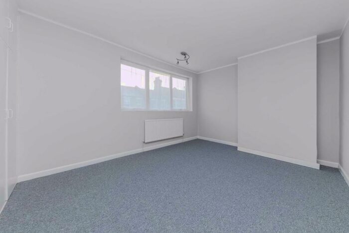 2 Bedroom Terraced House To Rent In Winchelsea Road, London, N17