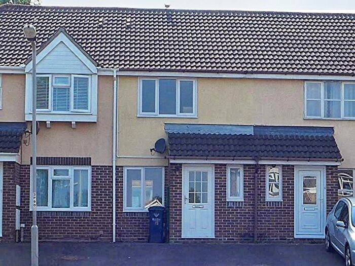 2 Bedroom Terraced House For Sale In Pimpernel Court, SP8