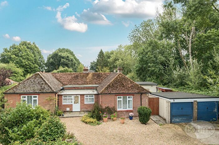 5 Bedroom Bungalow For Sale In Gloucester Close, Four Marks, Alton, Hampshire, GU34