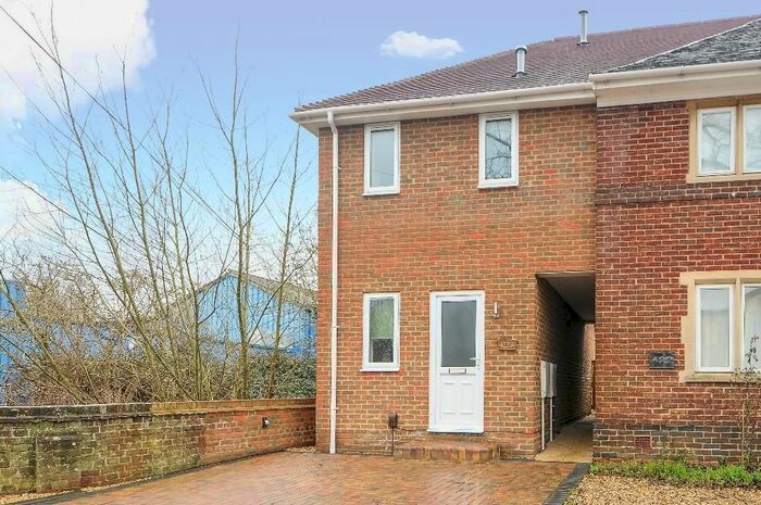 2 Bedroom Semi-Detached House To Rent In Abingdon Road, New Hinksey, OX1