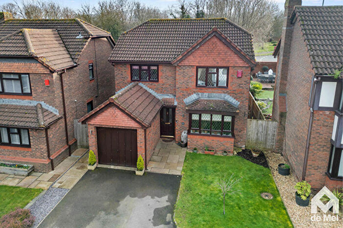 Detached House For Sale In Yarlington Close, Bishops Cleeve, Cheltenham, GL52