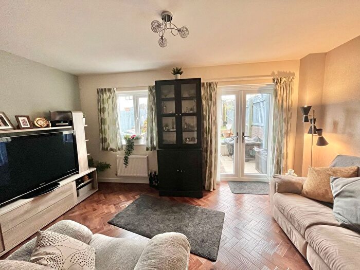 3 Bedroom Terraced House For Sale In Meadowsweet Lane, Paignton, TQ4