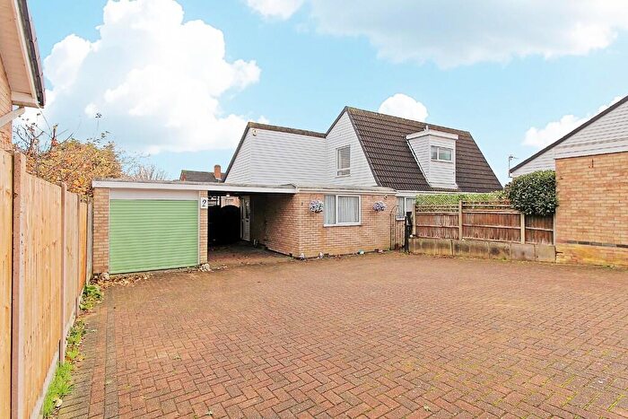 4 Bedroom Detached House For Sale In Brington Close, Wigston, LE18