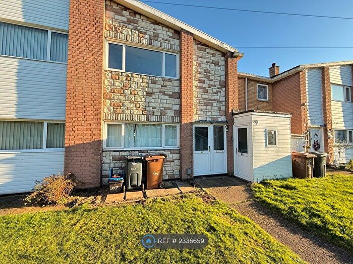 3 Bedroom Semi-Detached House To Rent In Newgate, Stevenage, SG2