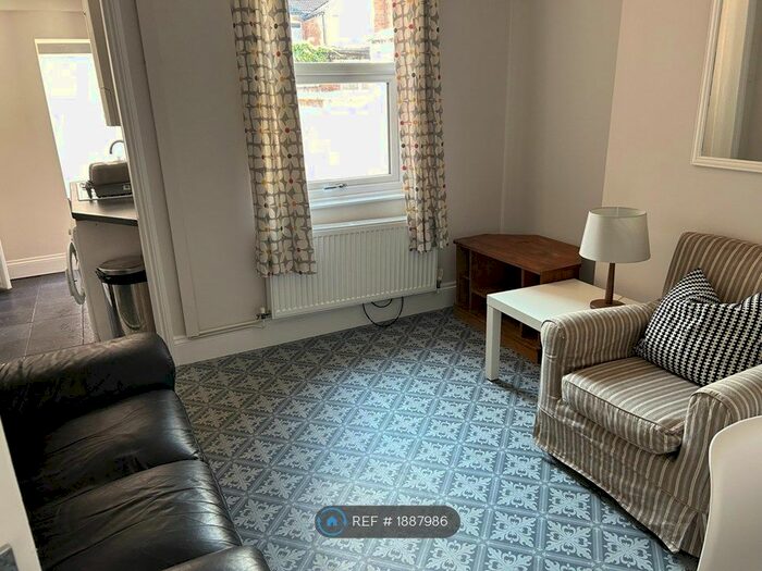 3 Bedroom End Of Terrace House To Rent In Shrubland Street, Leamington Spa, CV31